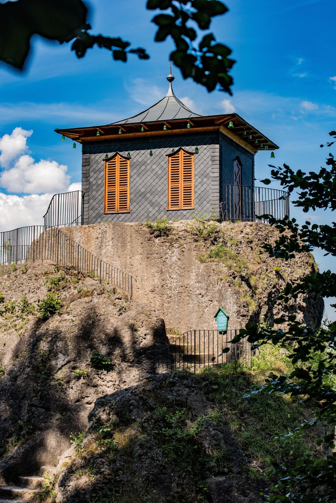 Chinesisches Teeh&auml;uschen im Schlosspark Altenstein (Bildrechte: Bad Liebenstein GmbH)